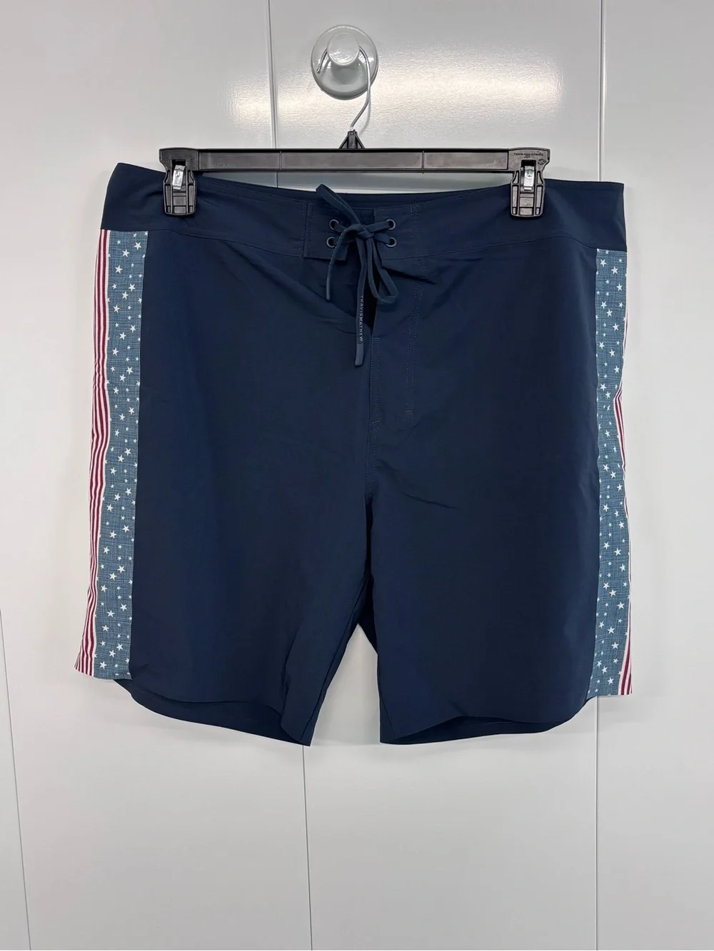 TravisMathew Men's Board Shorts Size 36 Navy Blue USA Patriotic Stars Stripes